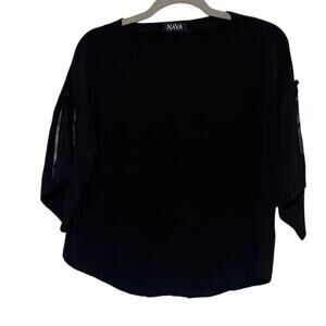 Nava Italy Short Sleeve textured bell sleeve blouse- Size M